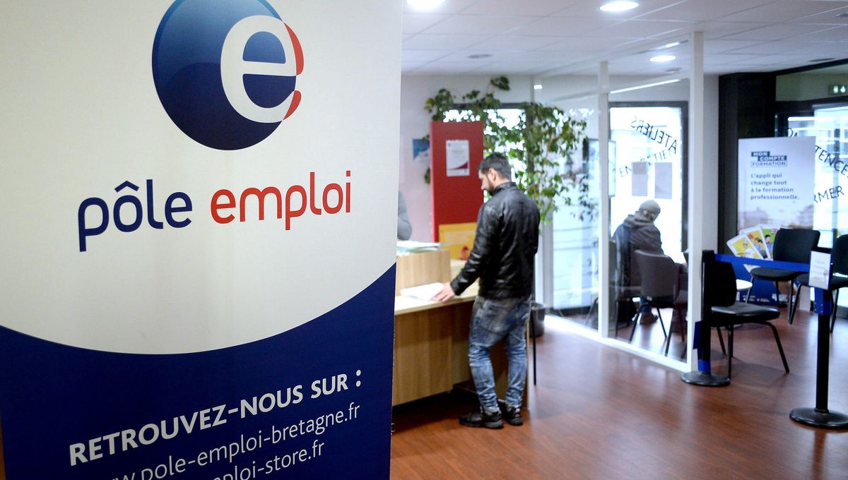 Ton seul avenir, c'est Pôle Emploi. Tu n'as que ce que tu mérites.